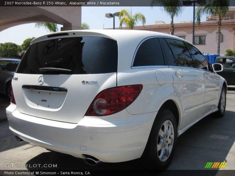Alabaster White / Macadamia 2007 Mercedes-Benz R 350 4Matic