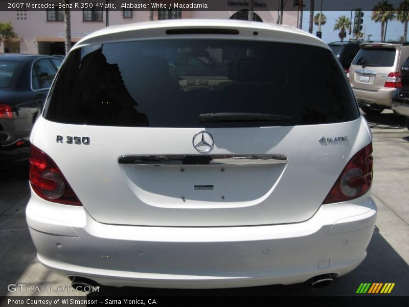 Alabaster White / Macadamia 2007 Mercedes-Benz R 350 4Matic
