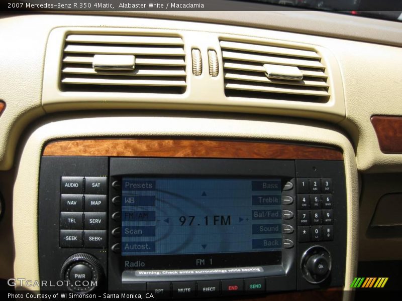 Alabaster White / Macadamia 2007 Mercedes-Benz R 350 4Matic