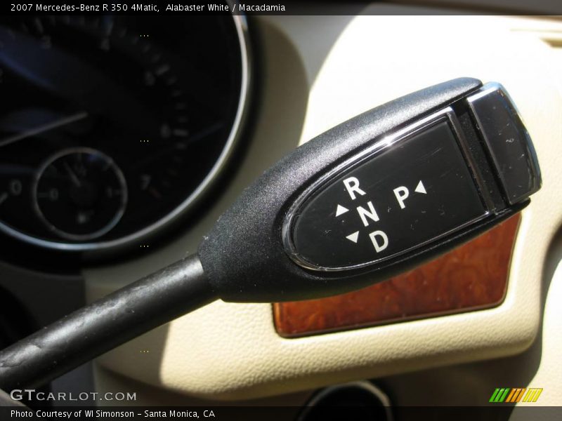Alabaster White / Macadamia 2007 Mercedes-Benz R 350 4Matic