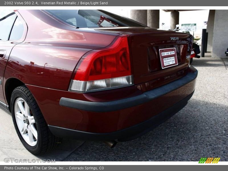 Venetian Red Metallic / Beige/Light Sand 2002 Volvo S60 2.4