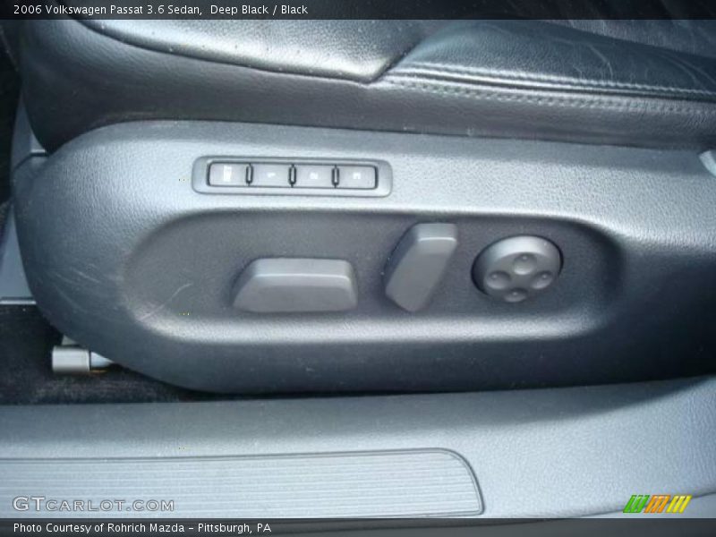 Deep Black / Black 2006 Volkswagen Passat 3.6 Sedan