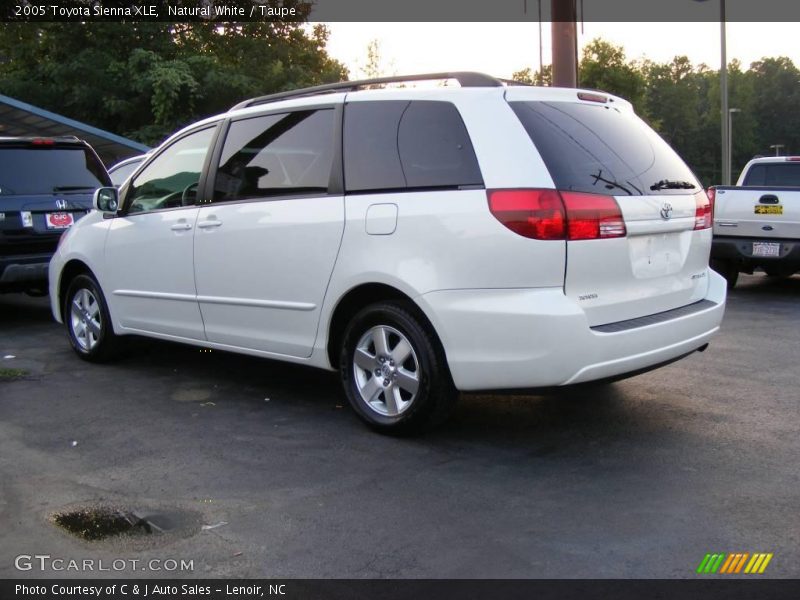 Natural White / Taupe 2005 Toyota Sienna XLE