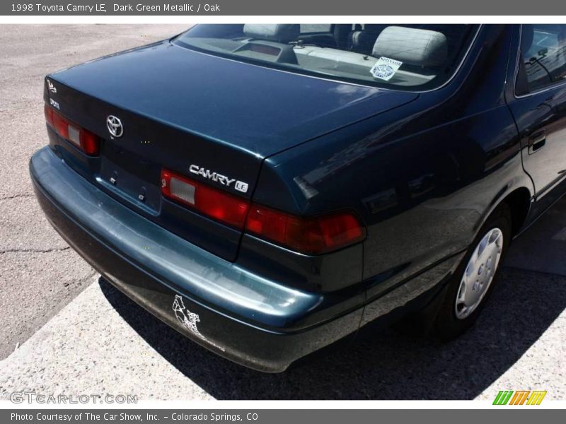 Dark Green Metallic / Oak 1998 Toyota Camry LE