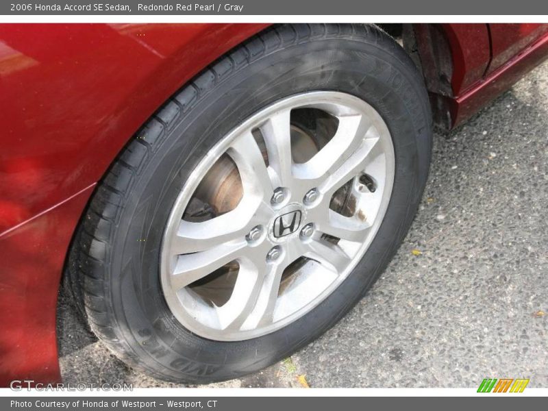 Redondo Red Pearl / Gray 2006 Honda Accord SE Sedan