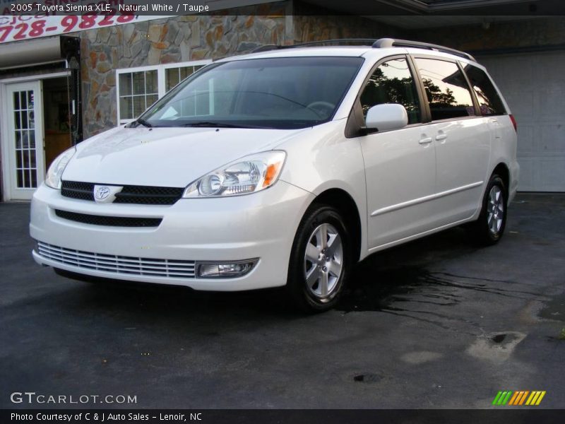 Natural White / Taupe 2005 Toyota Sienna XLE