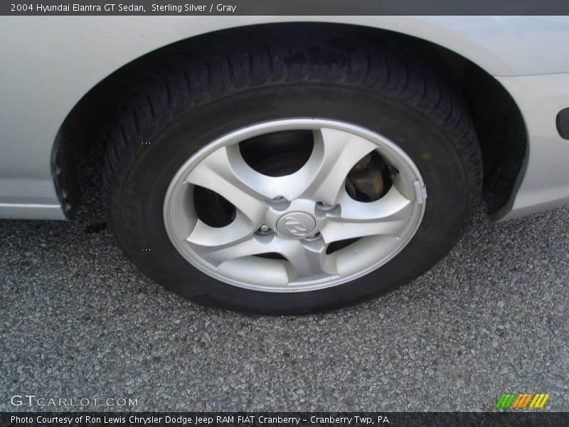 Sterling Silver / Gray 2004 Hyundai Elantra GT Sedan