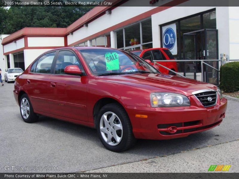 Electric Red Metallic / Gray 2005 Hyundai Elantra GLS Sedan