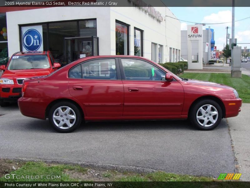 Electric Red Metallic / Gray 2005 Hyundai Elantra GLS Sedan