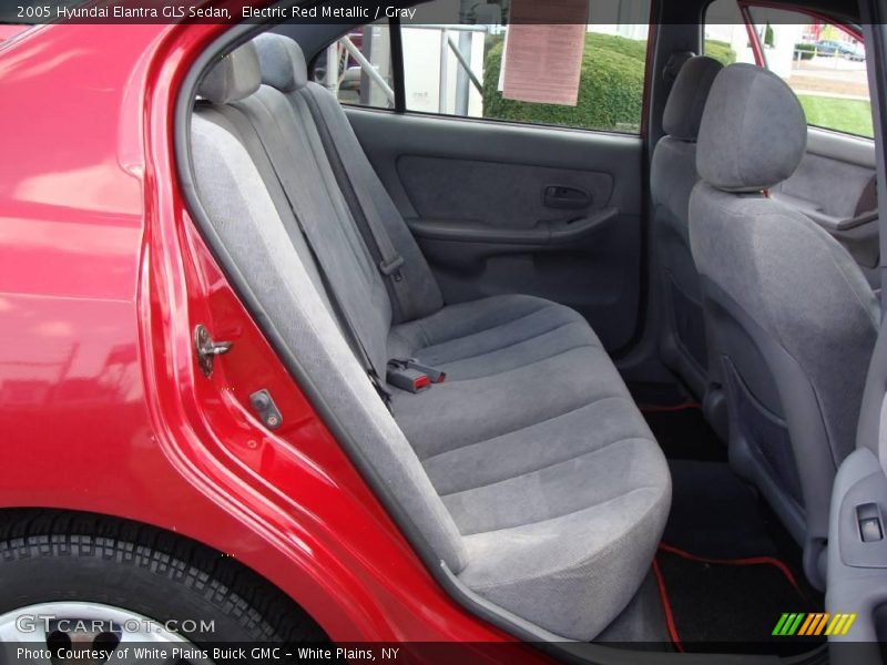 Electric Red Metallic / Gray 2005 Hyundai Elantra GLS Sedan