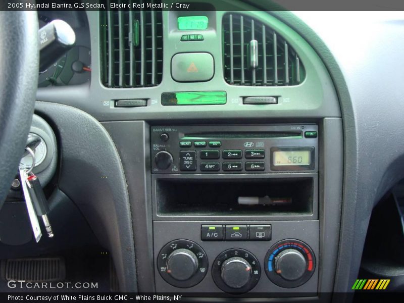 Electric Red Metallic / Gray 2005 Hyundai Elantra GLS Sedan