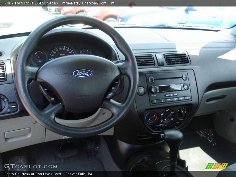 Infra-Red / Charcoal/Light Flint 2007 Ford Focus ZX4 SE Sedan