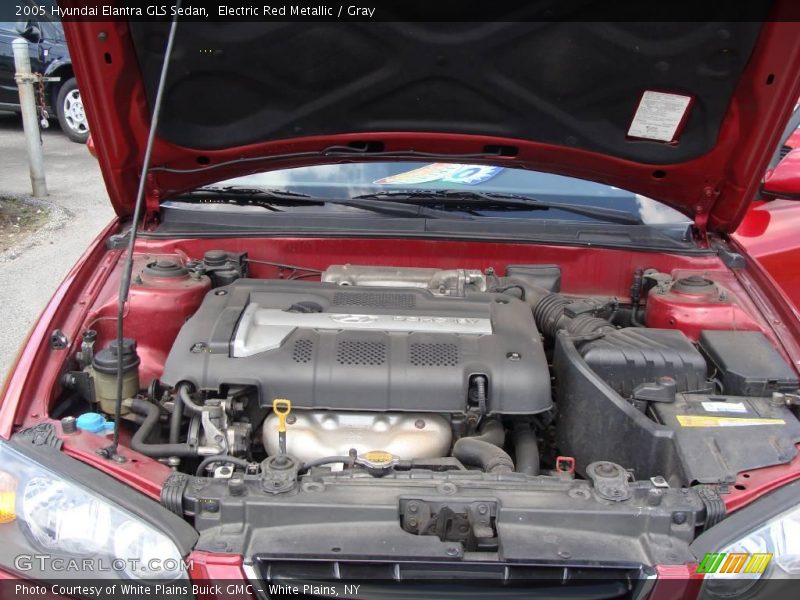 Electric Red Metallic / Gray 2005 Hyundai Elantra GLS Sedan