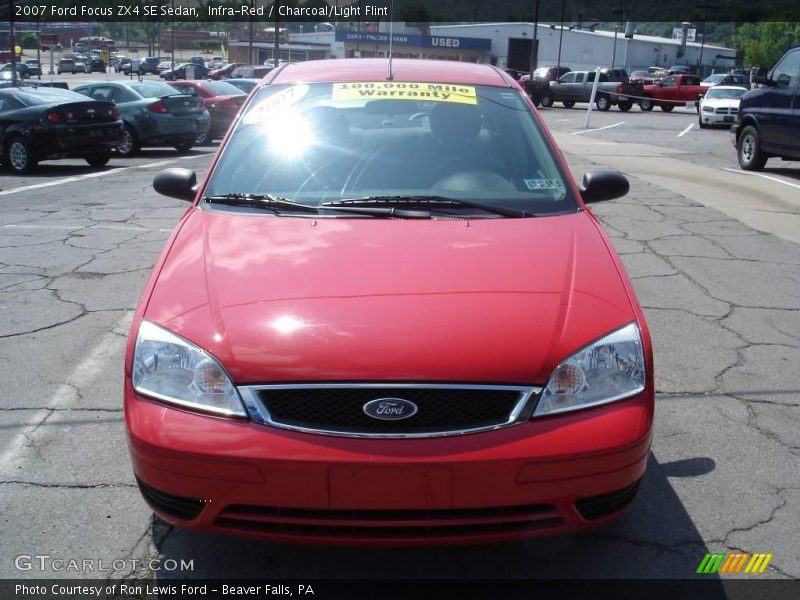 Infra-Red / Charcoal/Light Flint 2007 Ford Focus ZX4 SE Sedan