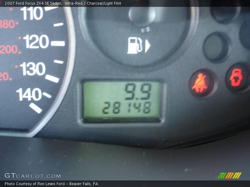 Infra-Red / Charcoal/Light Flint 2007 Ford Focus ZX4 SE Sedan
