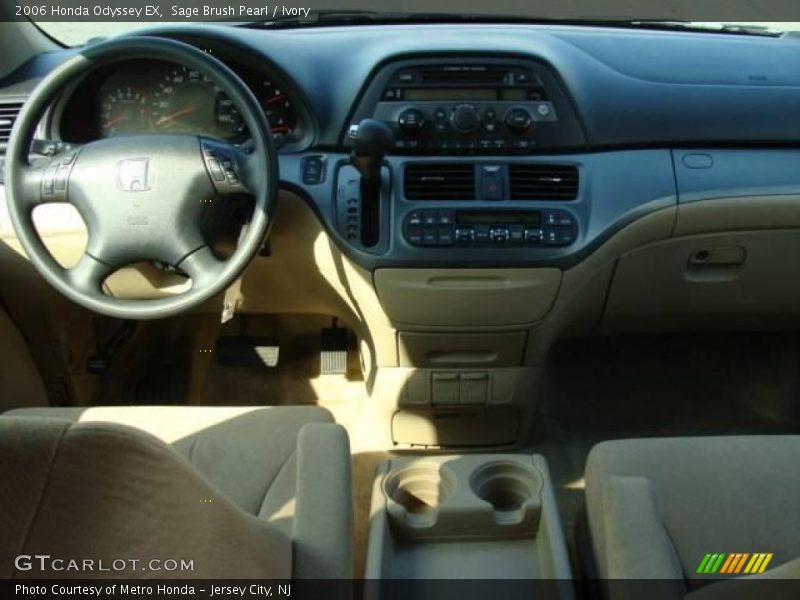 Sage Brush Pearl / Ivory 2006 Honda Odyssey EX
