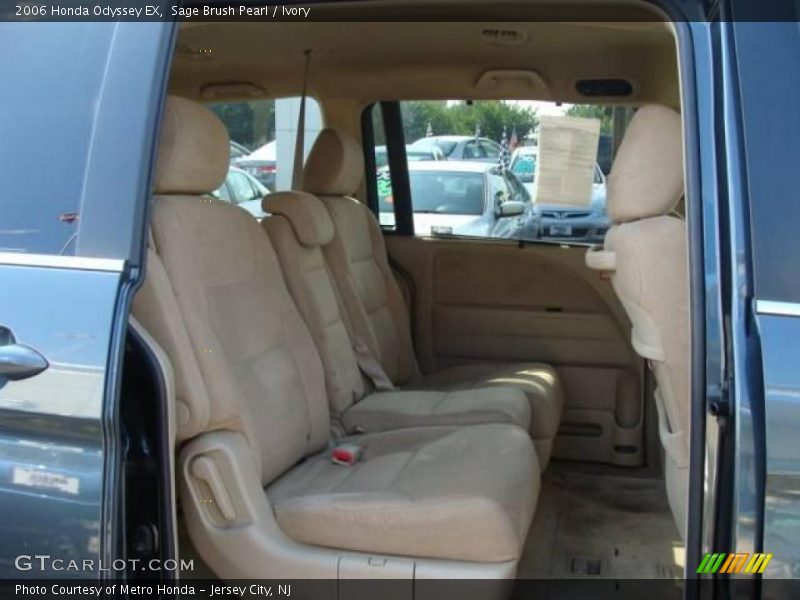 Sage Brush Pearl / Ivory 2006 Honda Odyssey EX