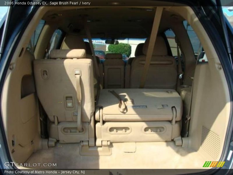 Sage Brush Pearl / Ivory 2006 Honda Odyssey EX