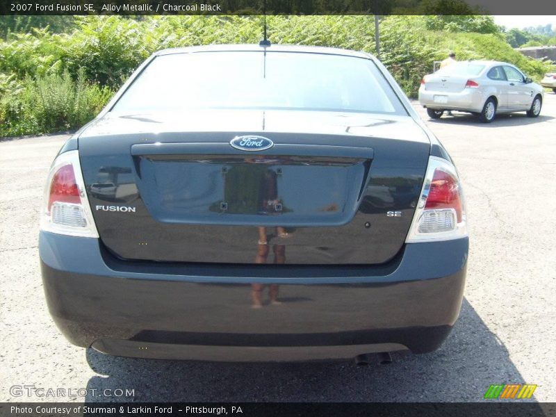 Alloy Metallic / Charcoal Black 2007 Ford Fusion SE