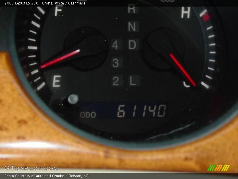 Crystal White / Cashmere 2005 Lexus ES 330