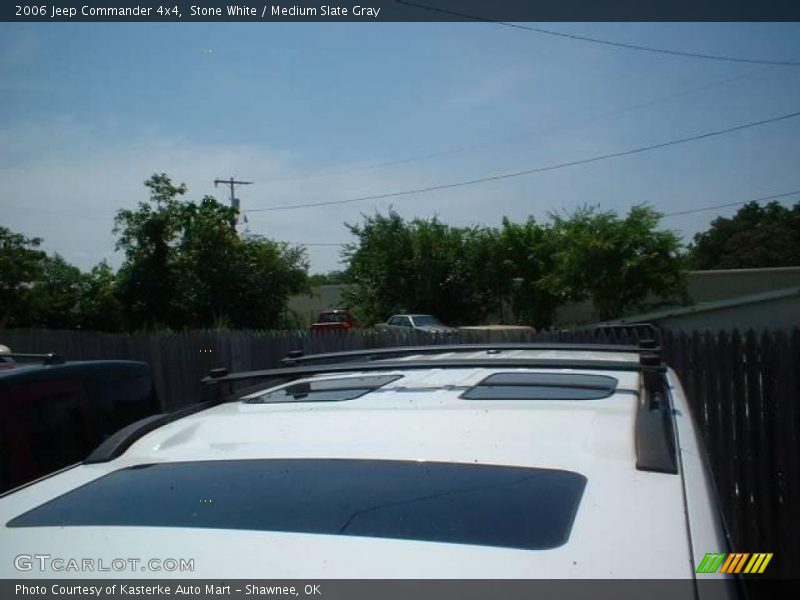 Stone White / Medium Slate Gray 2006 Jeep Commander 4x4