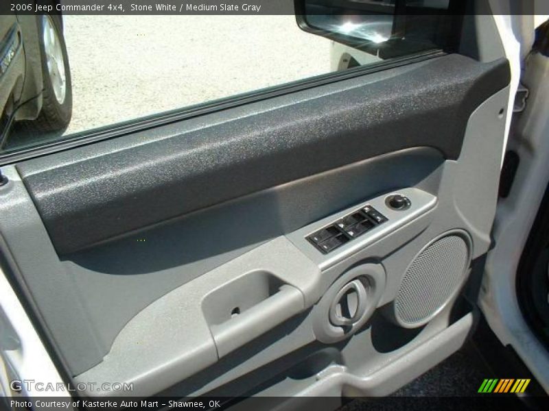 Stone White / Medium Slate Gray 2006 Jeep Commander 4x4