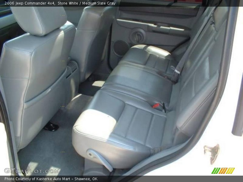 Stone White / Medium Slate Gray 2006 Jeep Commander 4x4