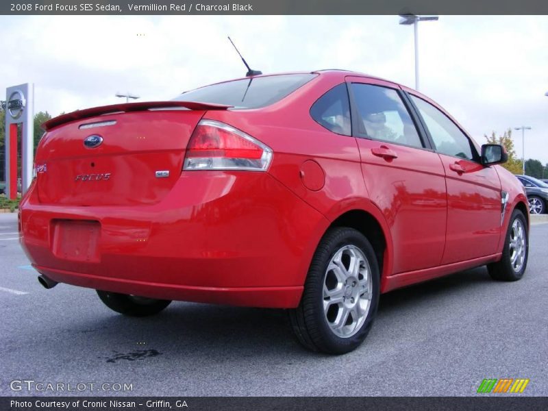 Vermillion Red / Charcoal Black 2008 Ford Focus SES Sedan