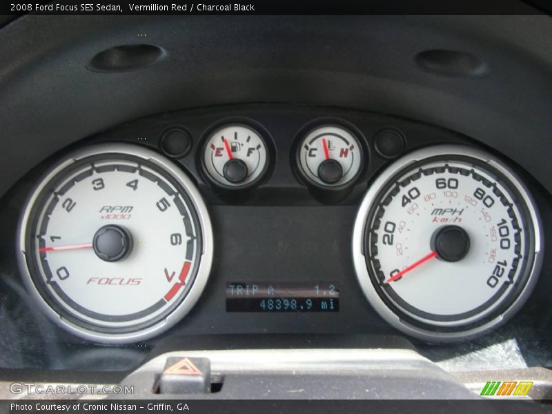 Vermillion Red / Charcoal Black 2008 Ford Focus SES Sedan