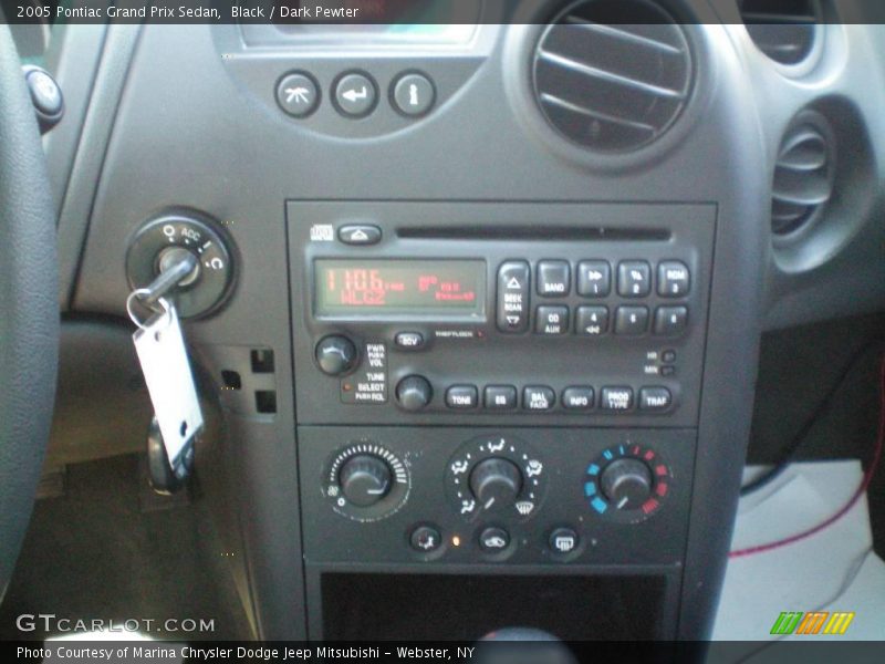 Black / Dark Pewter 2005 Pontiac Grand Prix Sedan