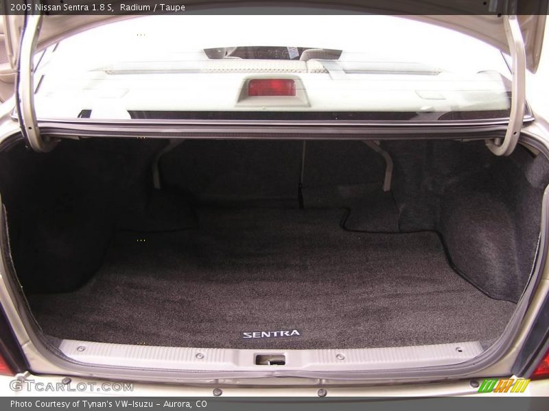 Radium / Taupe 2005 Nissan Sentra 1.8 S