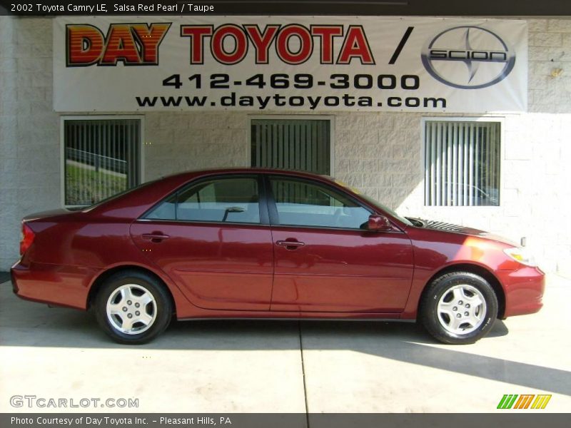 Salsa Red Pearl / Taupe 2002 Toyota Camry LE