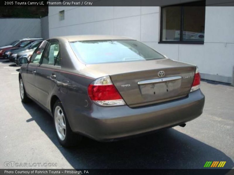 Phantom Gray Pearl / Gray 2005 Toyota Camry LE