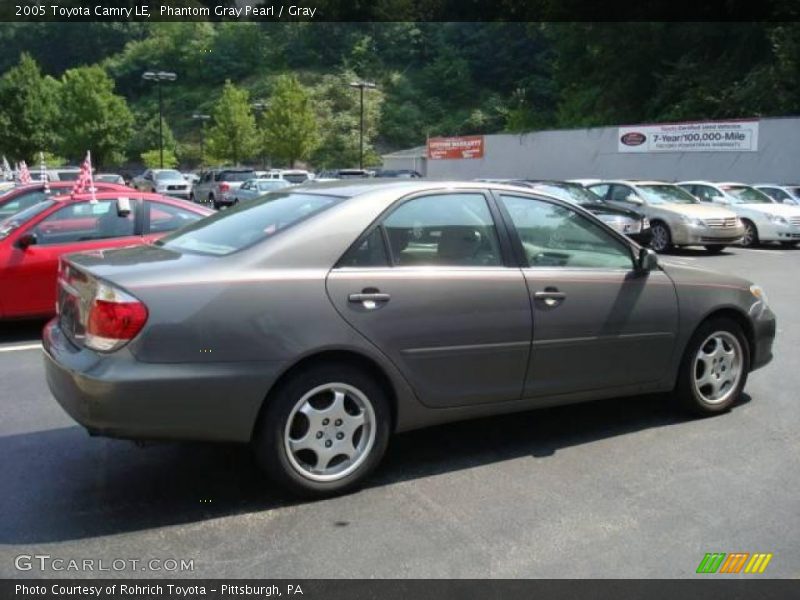 Phantom Gray Pearl / Gray 2005 Toyota Camry LE