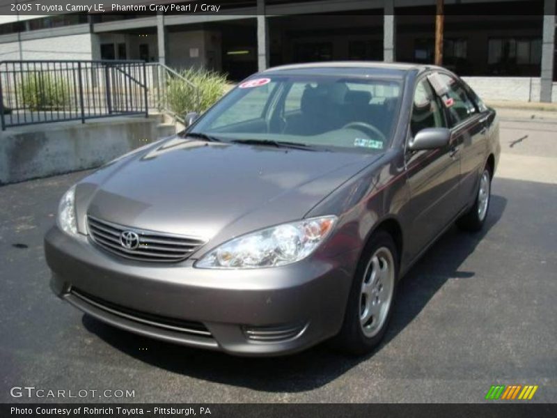 Phantom Gray Pearl / Gray 2005 Toyota Camry LE