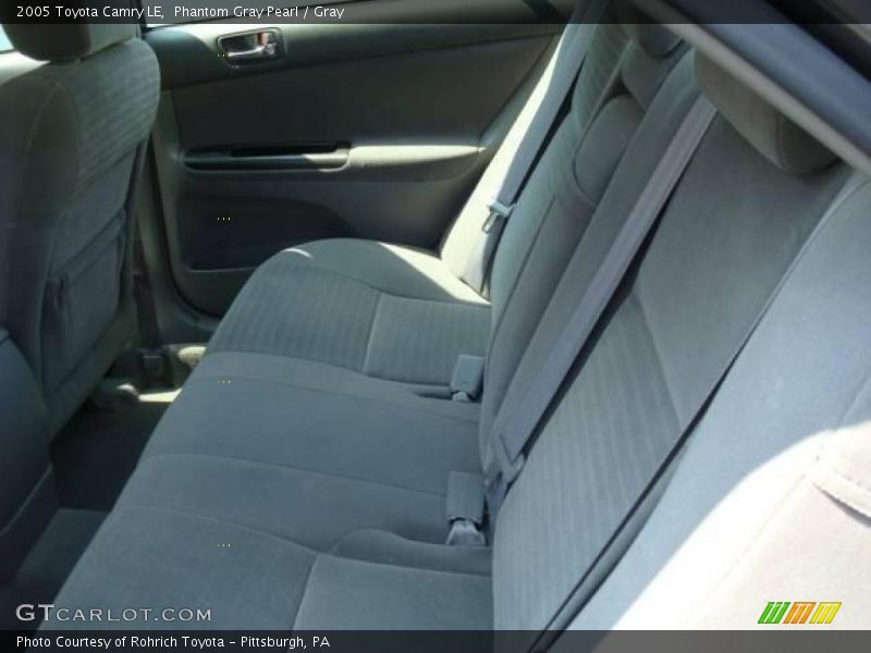 Phantom Gray Pearl / Gray 2005 Toyota Camry LE