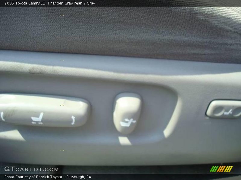 Phantom Gray Pearl / Gray 2005 Toyota Camry LE