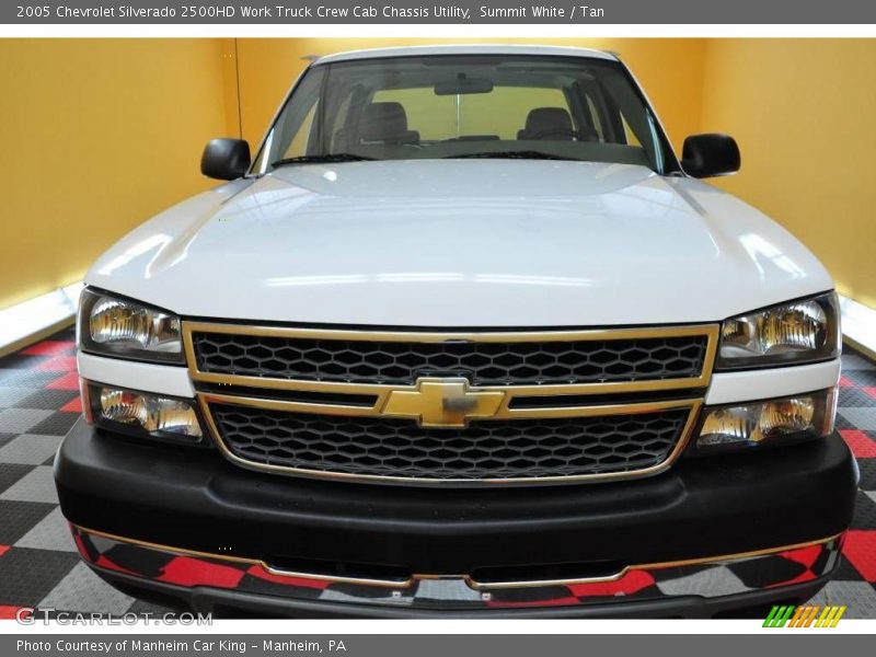 Summit White / Tan 2005 Chevrolet Silverado 2500HD Work Truck Crew Cab Chassis Utility