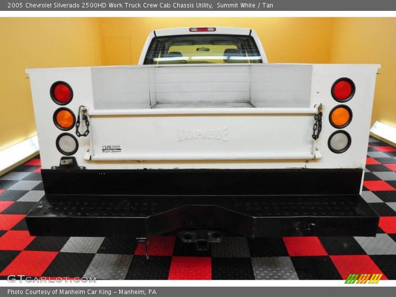 Summit White / Tan 2005 Chevrolet Silverado 2500HD Work Truck Crew Cab Chassis Utility