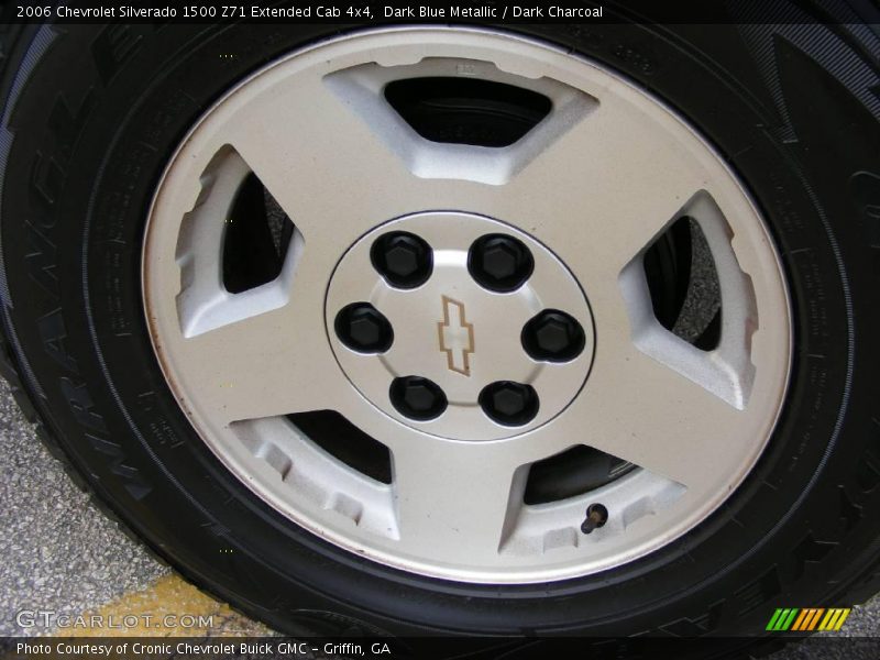 Dark Blue Metallic / Dark Charcoal 2006 Chevrolet Silverado 1500 Z71 Extended Cab 4x4