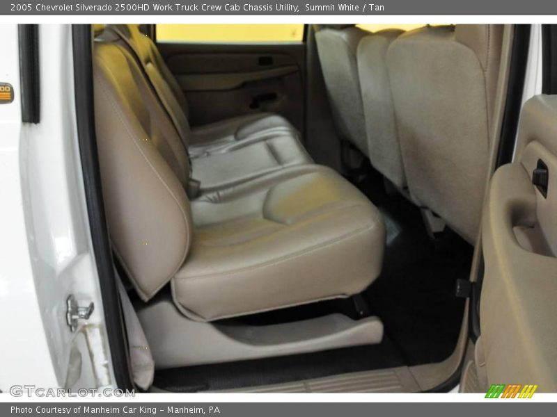 Summit White / Tan 2005 Chevrolet Silverado 2500HD Work Truck Crew Cab Chassis Utility