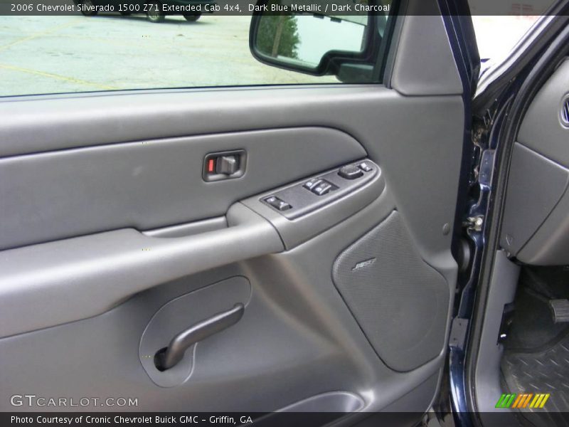 Dark Blue Metallic / Dark Charcoal 2006 Chevrolet Silverado 1500 Z71 Extended Cab 4x4