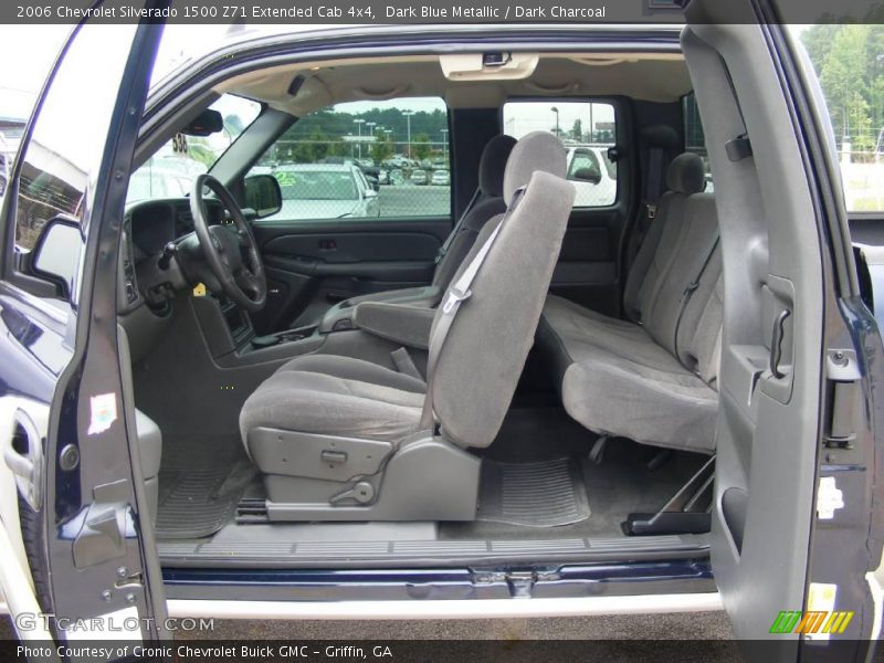 Dark Blue Metallic / Dark Charcoal 2006 Chevrolet Silverado 1500 Z71 Extended Cab 4x4