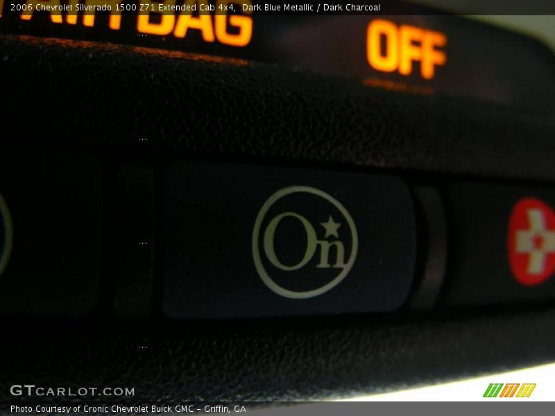 Dark Blue Metallic / Dark Charcoal 2006 Chevrolet Silverado 1500 Z71 Extended Cab 4x4