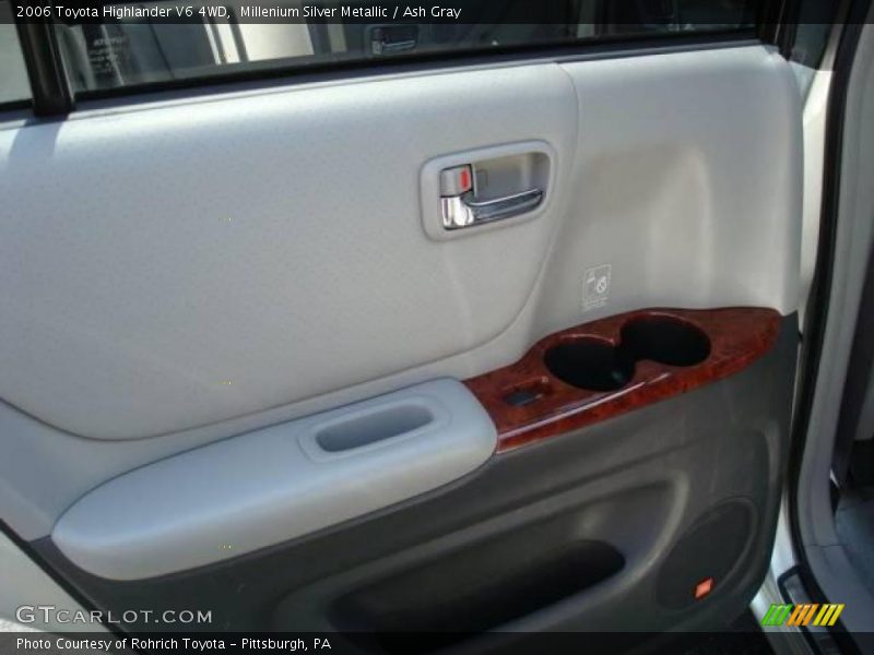 Millenium Silver Metallic / Ash Gray 2006 Toyota Highlander V6 4WD