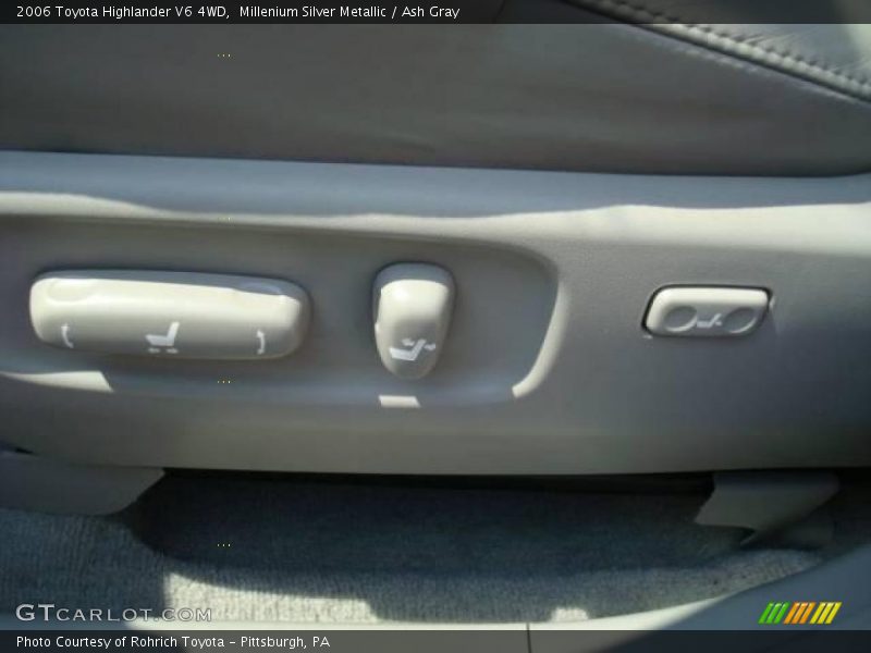 Millenium Silver Metallic / Ash Gray 2006 Toyota Highlander V6 4WD