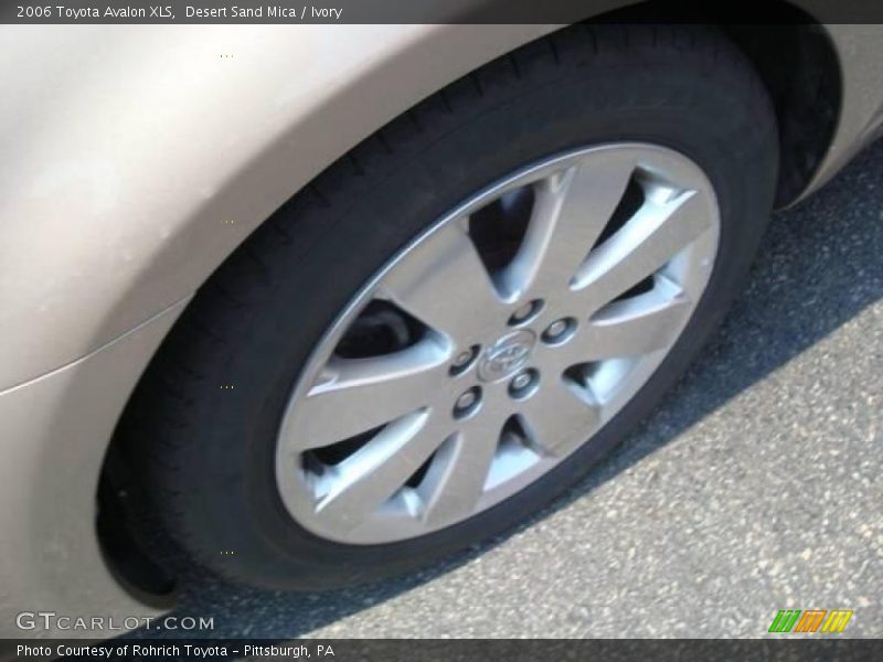 Desert Sand Mica / Ivory 2006 Toyota Avalon XLS