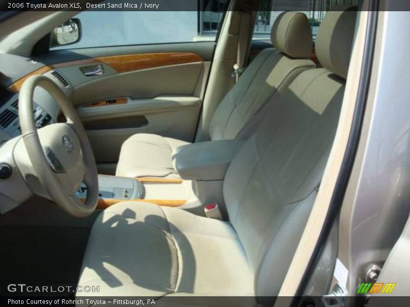 Desert Sand Mica / Ivory 2006 Toyota Avalon XLS