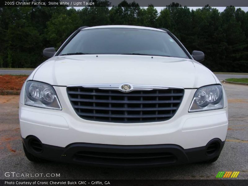 Stone White / Light Taupe 2005 Chrysler Pacifica