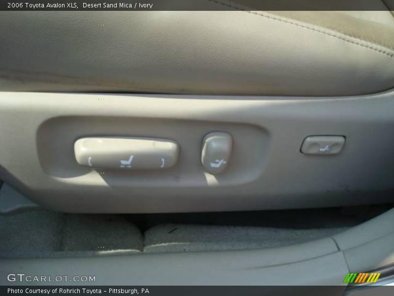 Desert Sand Mica / Ivory 2006 Toyota Avalon XLS